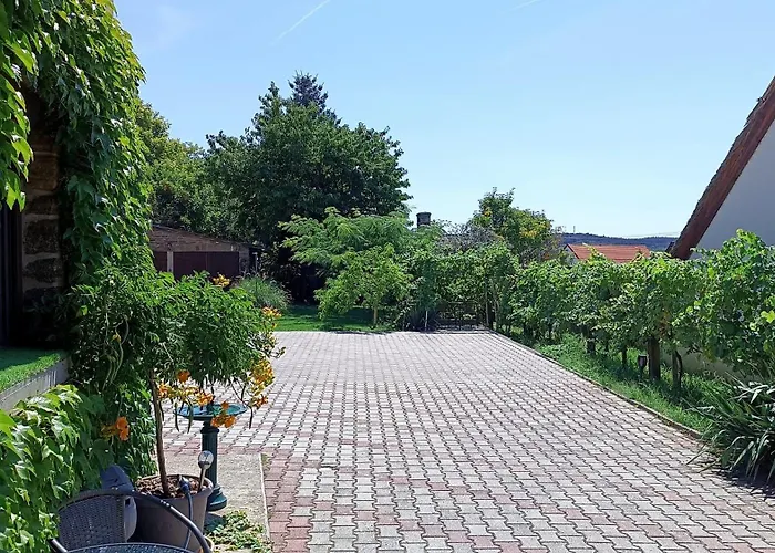 T.h.ny Village Pensjonat 3*